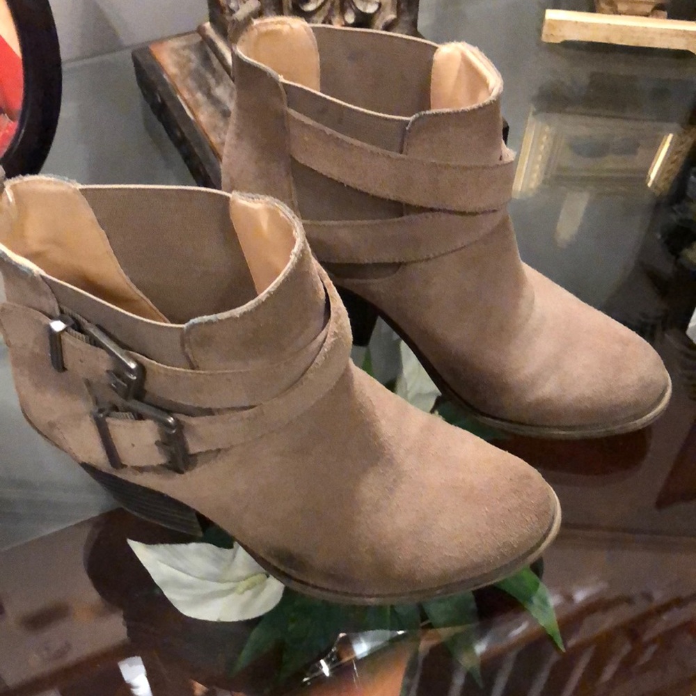 Sole Society Suede booties. GUC